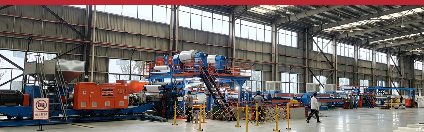 Ekstruderingstype Zero Water Absorb A2 Ikke-brennbart metall (aluminium） Produksjonslinje for komposittpaneler